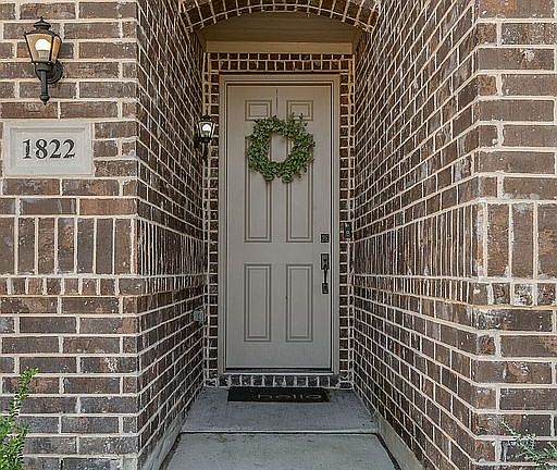 2nd image of 1822 Lone Lynx Way