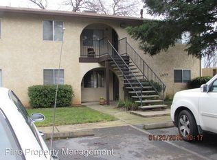2925 Reservoir Ln APT 13, Redding, CA