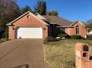 700 Lakebrook Dr, Evansville, IN 47711