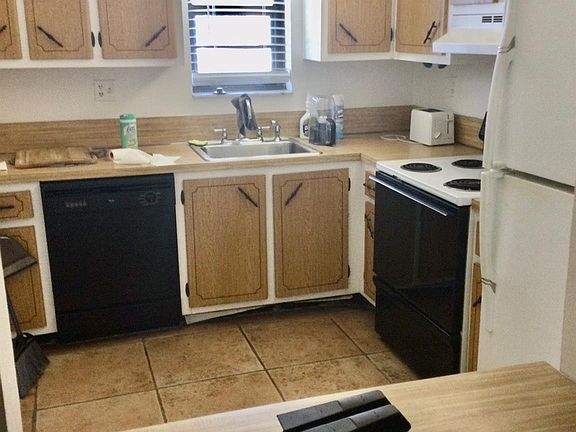 5th image of 9233 SW 8th St APT 110