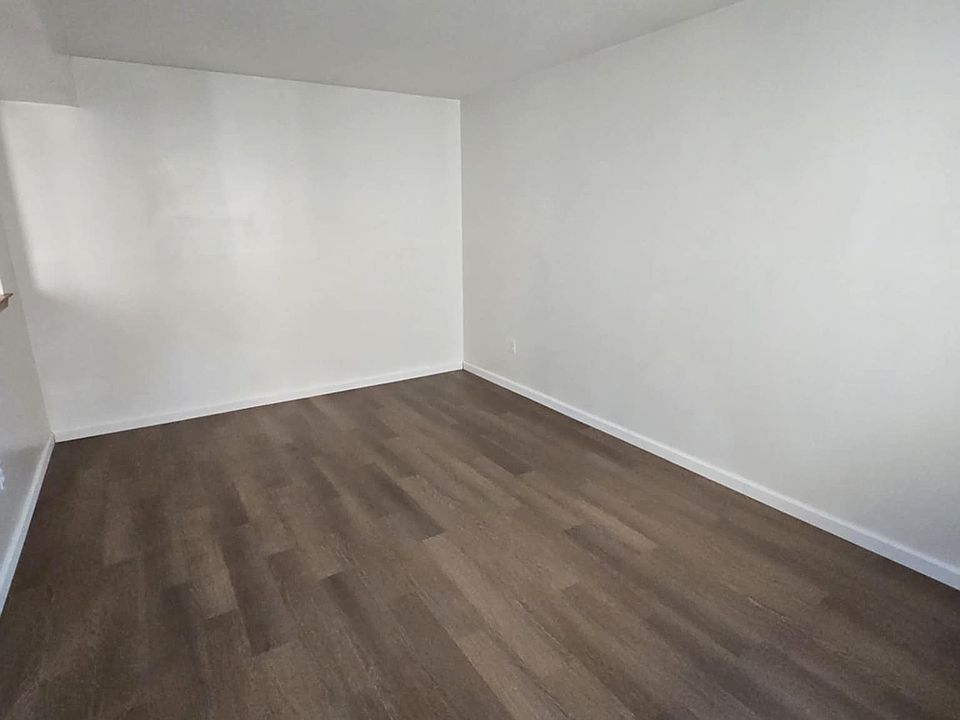 1st image of 232 Shotwell Ave Floor 1