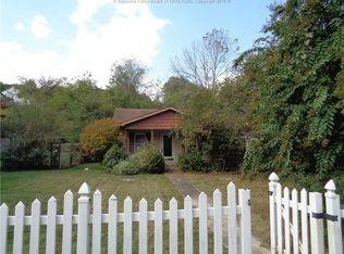 5005 Kilgore Ln, Cross Lanes, WV 25313