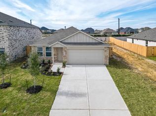 9247 Speckled Trout Dr, Baytown, TX 77521