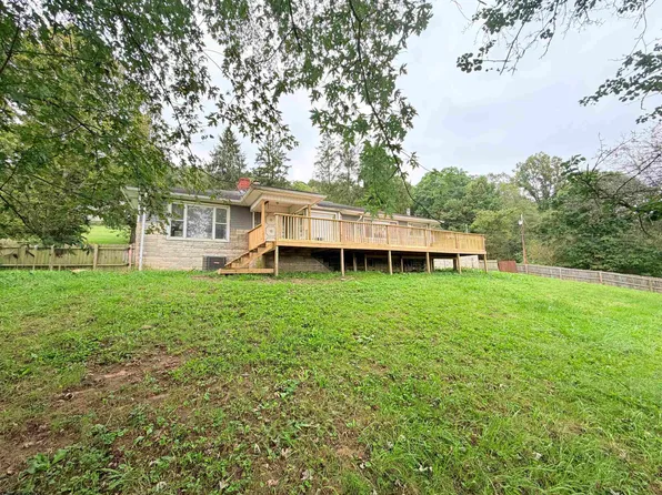 1571 Pennsylvania Ave, Fairmont, WV 26554