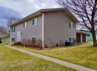 1063 5th Ave NW, Valley City, ND 58072