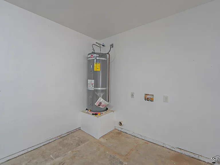 604 E Yucca St — Photo 20
