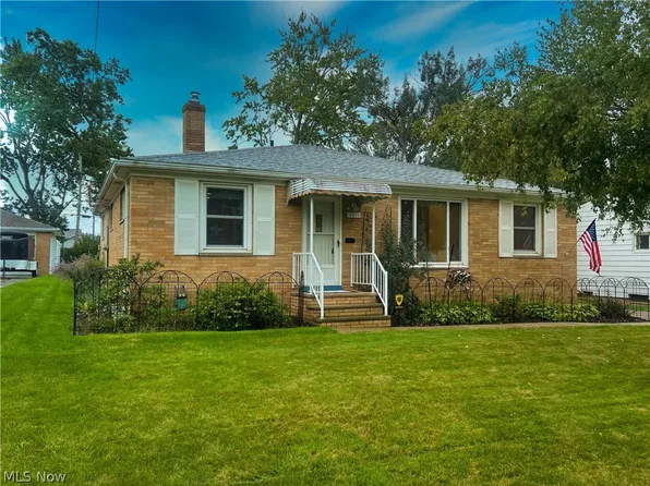 10855 Ronald Dr, Parma, OH 44130