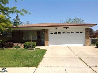 13329 Cromie Dr, Warren, MI