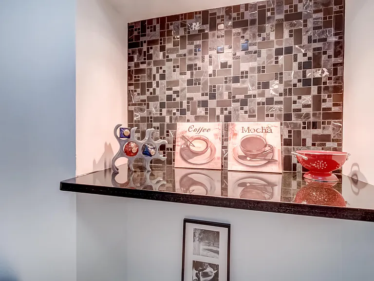 825 Jefferson Ave #2 — Photo 12