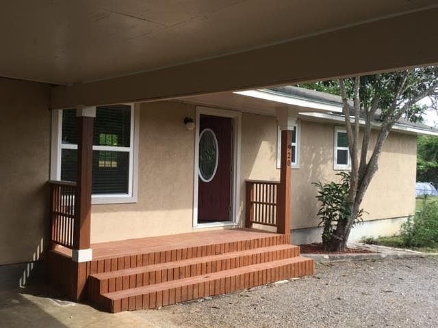 1st image of 920 Lazy Creek Ln #1/2