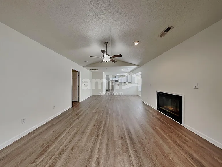 5640 Regent Village Dr — Photo 5