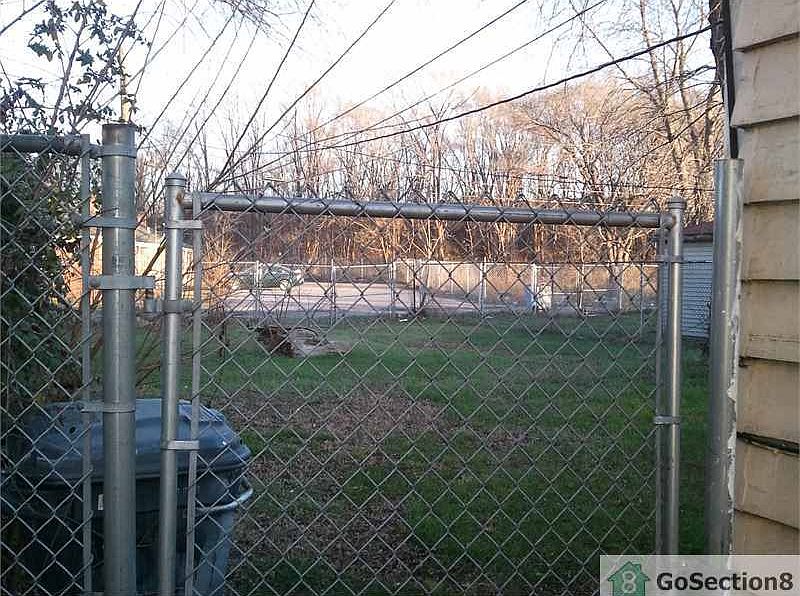 2nd image of 755 Mississippi St