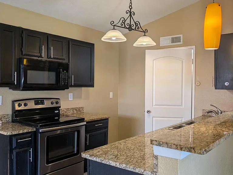 4423 Chapman St #2 — Photo 7
