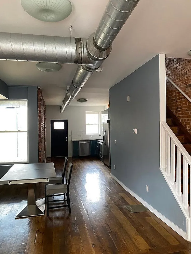 2 bed, 1600 sqft, $1,700 — Photo 4