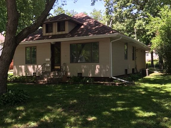 2nd image of 1928 Rainbow Dr