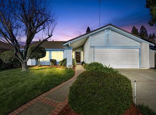 9025 Lismore Dr, Elk Grove, CA 95624