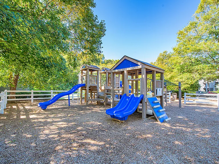MAA Chancellor Park — Photo 5