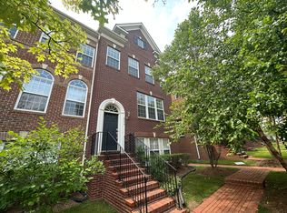 8036 Reserve Way, Vienna, VA 22182
