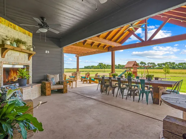 1701 Fm 814, Trenton, TX 75490