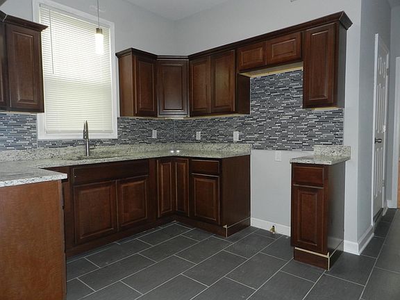 4th image of 8827 S Hermitage Ave