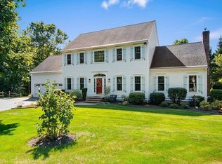 5 Oak Ridge Ln, Grafton, MA 01519
