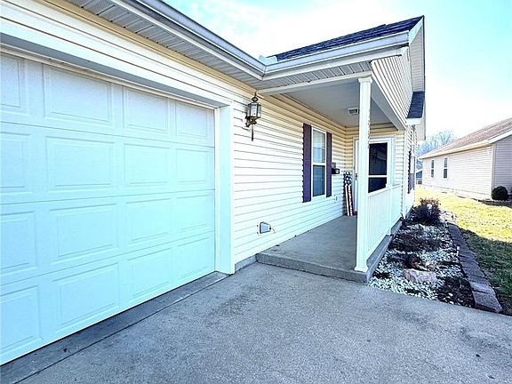 5th image of 1956 Eden Cir