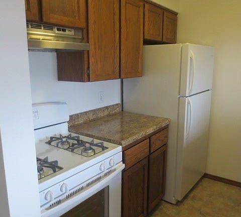 2nd image of 5420 Country Aire Dr #9