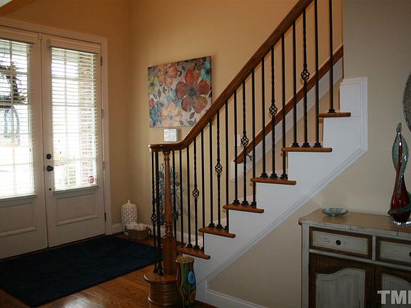5th image of 364 Mill Creek Dr