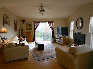 4456 5th St, Hubbard, OR 97032