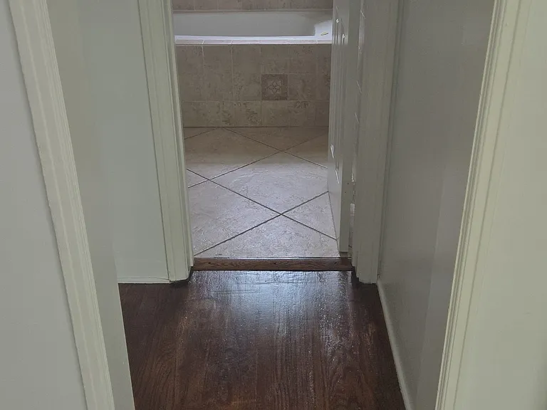 122 Elm Ave — Photo 2