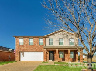8925 King Ranch Dr, Aubrey, TX 76227