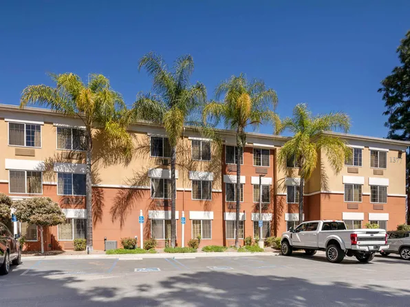 Los Angeles - Glendale, 1377 W Glenoaks Blvd, Glendale, CA 91201