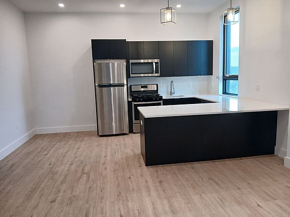 3rd image of 715 Park Ave APT 8F