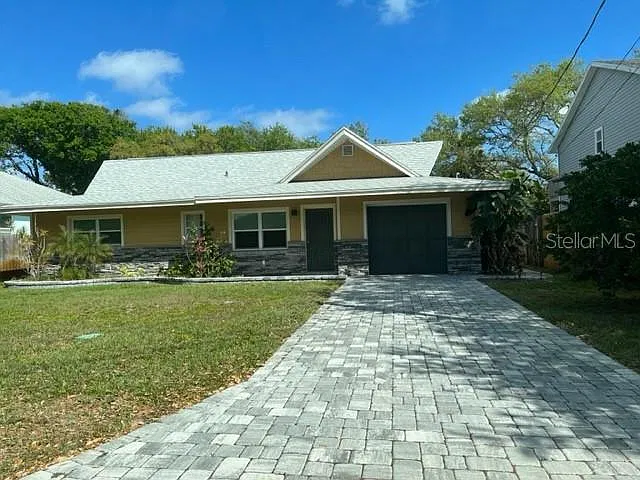 2 bed, 2.0 bath, 1086 sqft, $2,250 — Photo 1