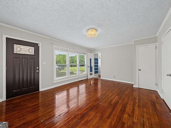 4th image of 2327 Ben Hill Rd