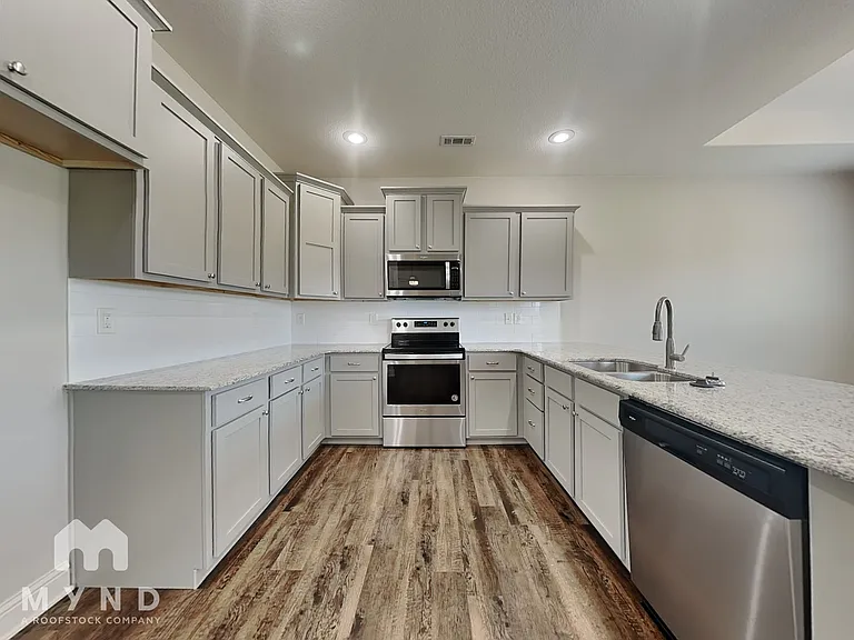 741 Captain Stockton St — Photo 6