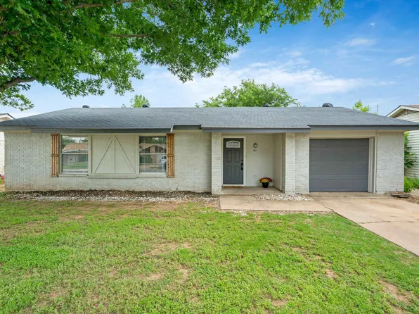 211 Dirks Dr, Wichita Falls, TX 76302