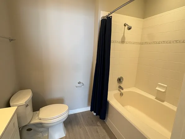 2550 Grand Central Pkwy APT 9, Orlando, FL 32839