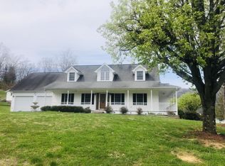 106 Dogwood Acres Rd, Hampton, TN 37658