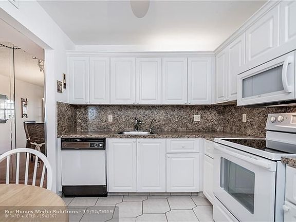 5th image of 1805 Eleuthera Pt APT H4