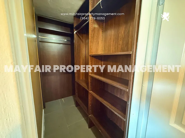 95 NW 39th St #5 — Photo 7