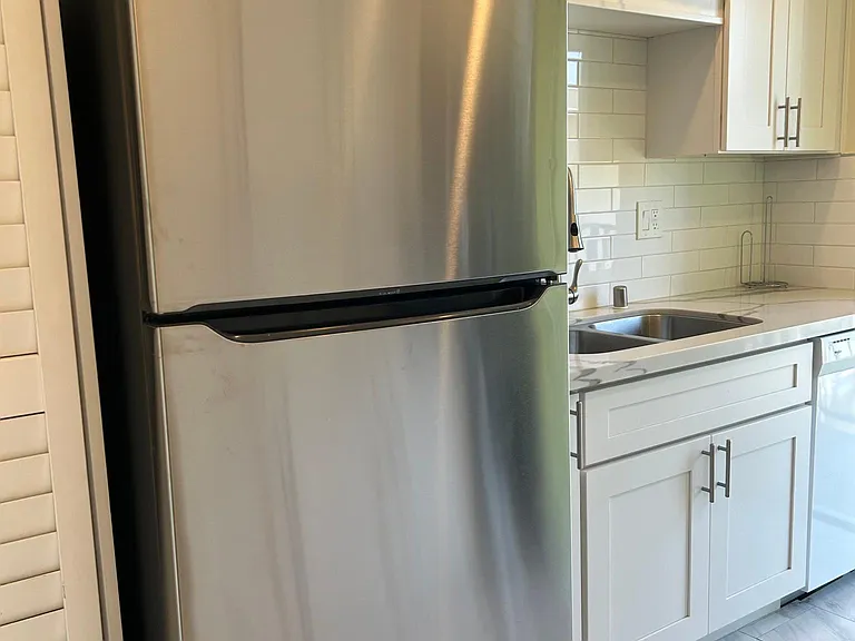 3445 Carmona Ave — Photo 8