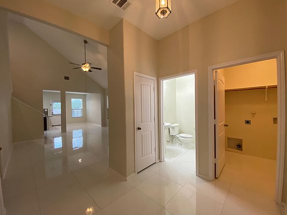 4th image of 6506 Candlebrite Dr