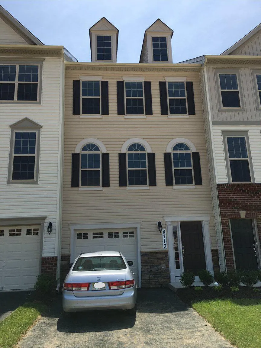 4 bed, 3.5 bath, 2280 sqft, $2,800 — Photo 1