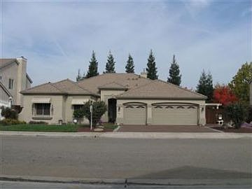 2nd image of 2670 E Deyoung Dr