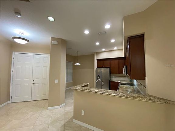 5th image of 8731 The Esplanade APT 62