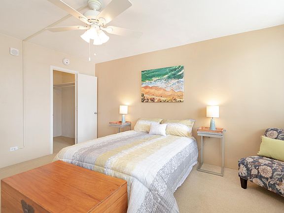 5th image of 430 Kaiolu St #Penthouse