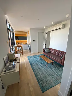 Rented by Nooklyn NYC LLC | media 30