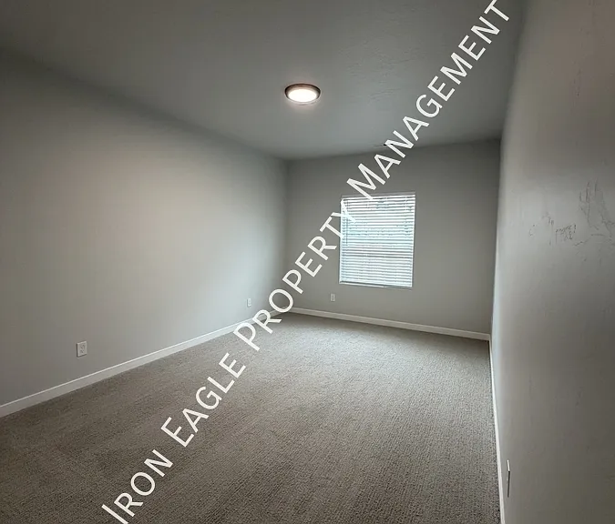 1086 Woods Bog Ct — Photo 15