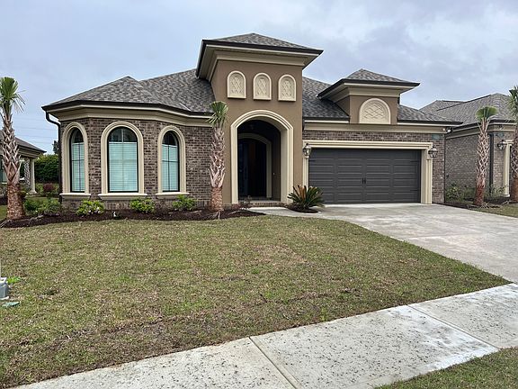 2nd image of 305 Las Olas Dr